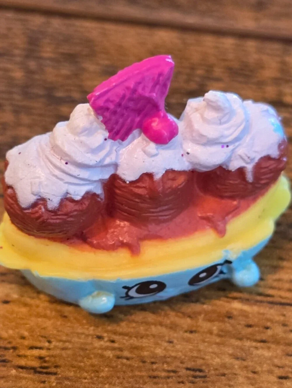 Shopkins Season 4 Food Fair Banana Splitty character